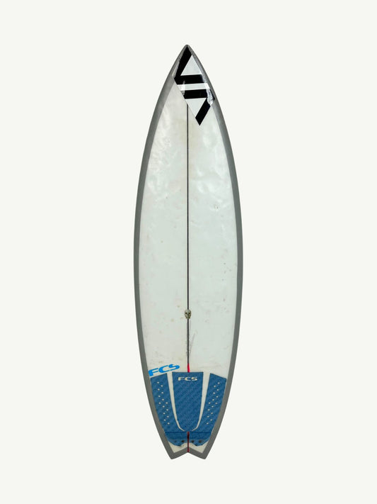 OP3 5'8" x 18 5/8" X  2 5/16", 3x  FCS 2 Fin Boxes [Good] - ID:1053119